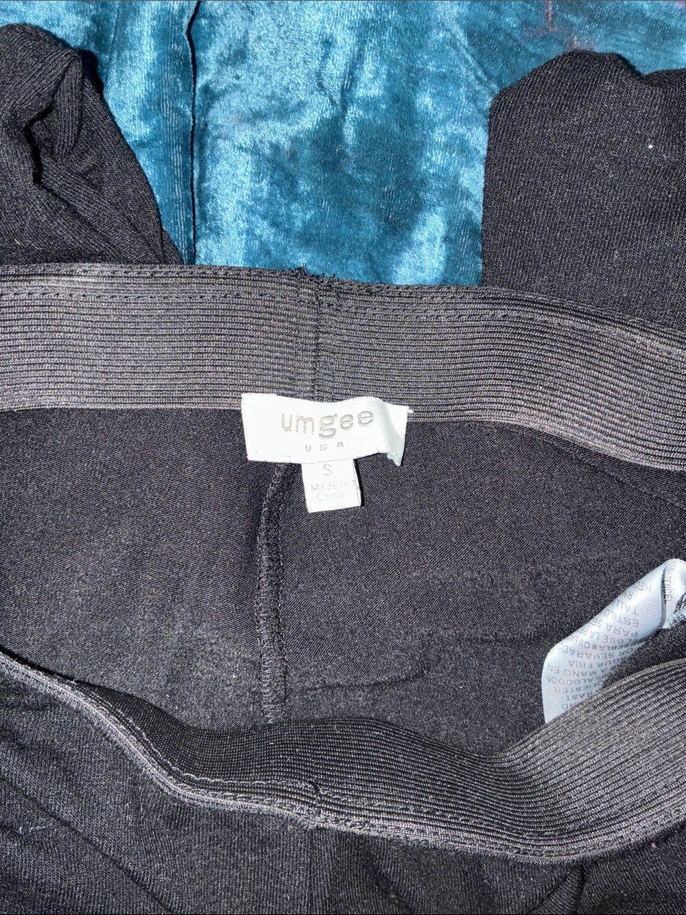 Umgee Black Lace-Front Women's flare pants - Picture 2 of 2